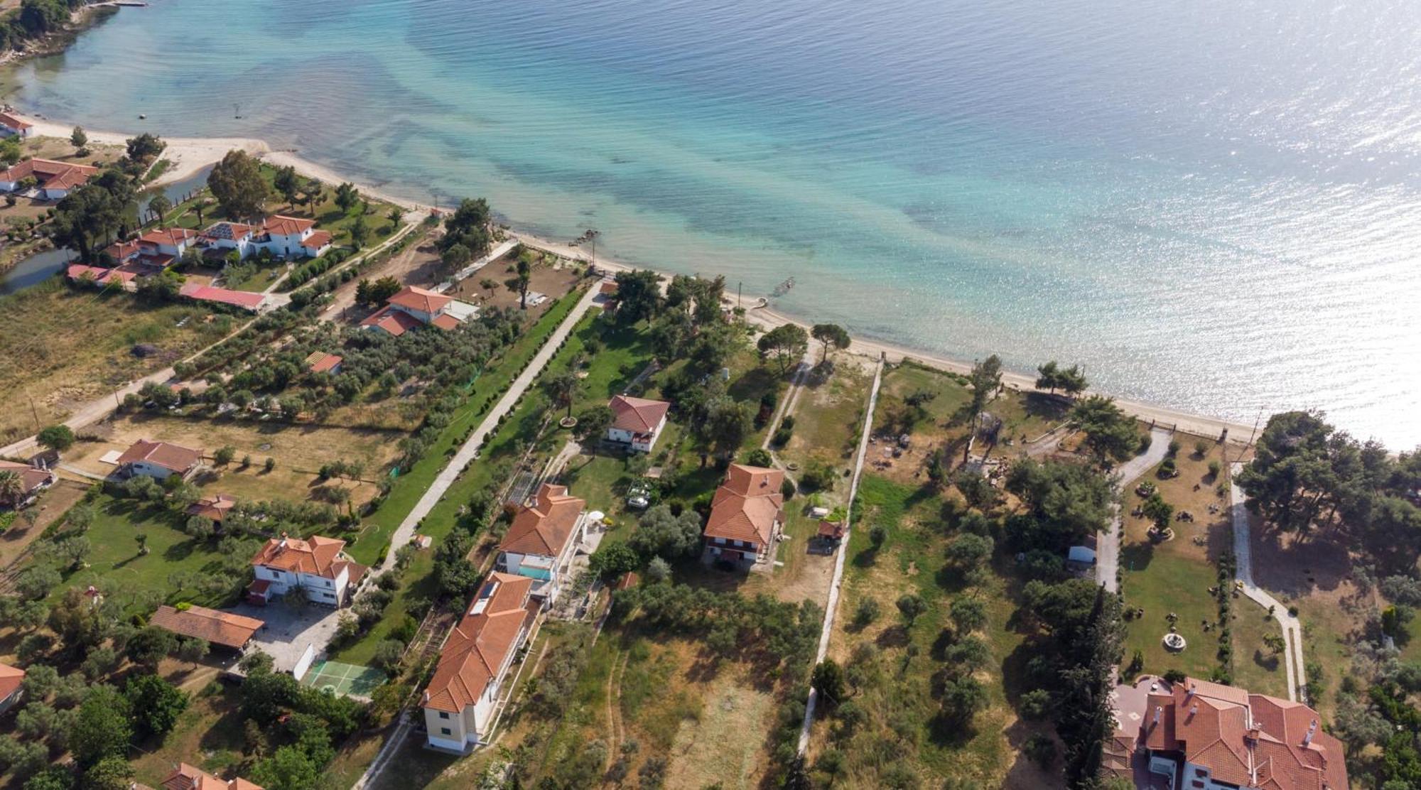 Sapfo Beach Studios Nikiti  Esterno foto