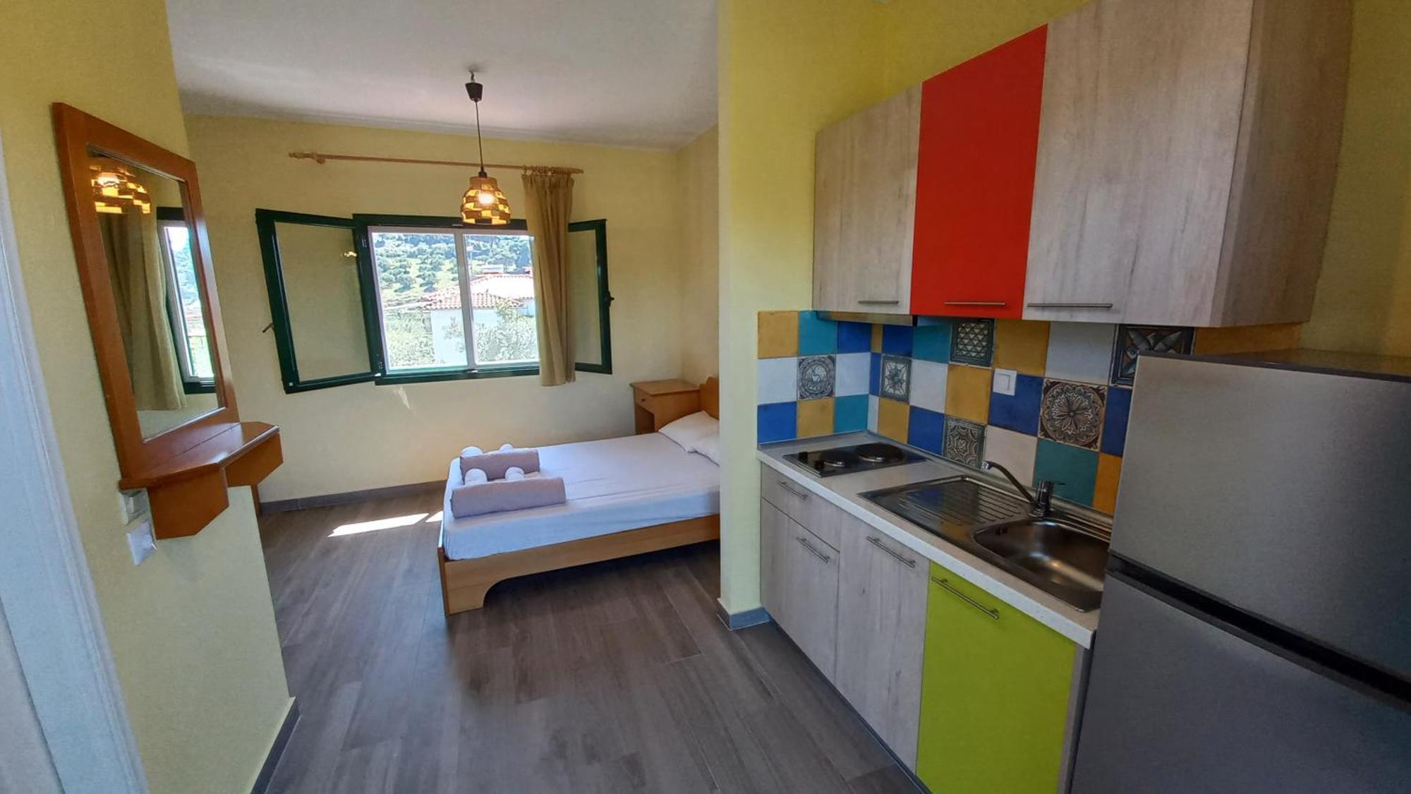 Sapfo Beach Studios Nikiti  Esterno foto