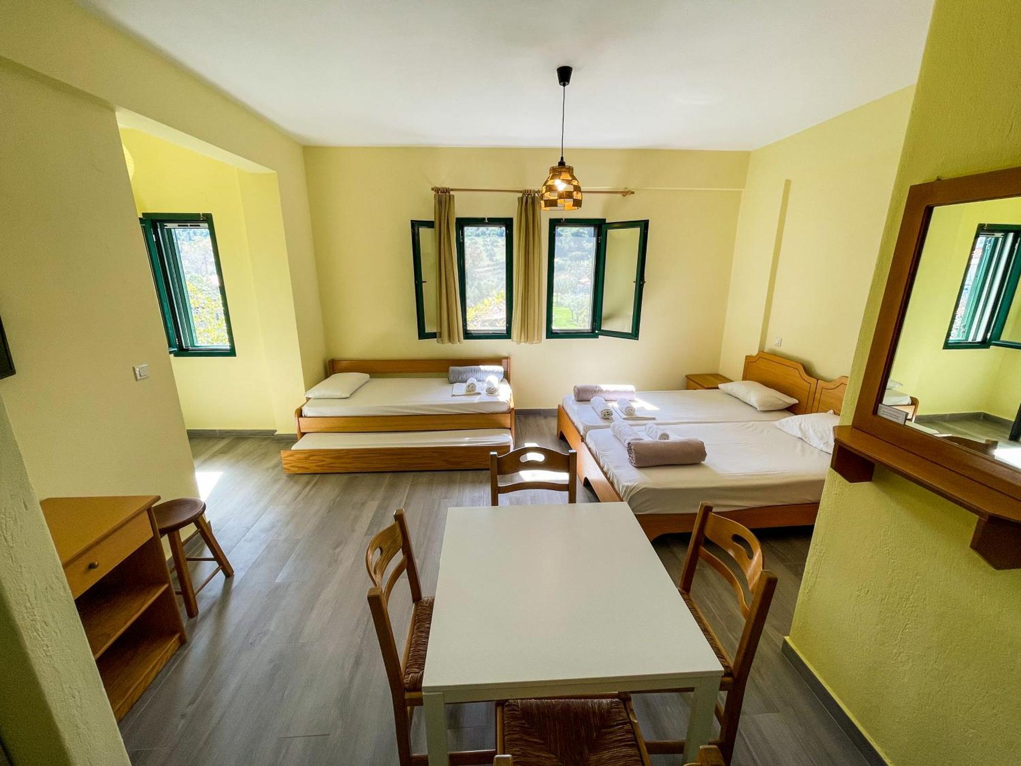 Sapfo Beach Studios Nikiti  Esterno foto
