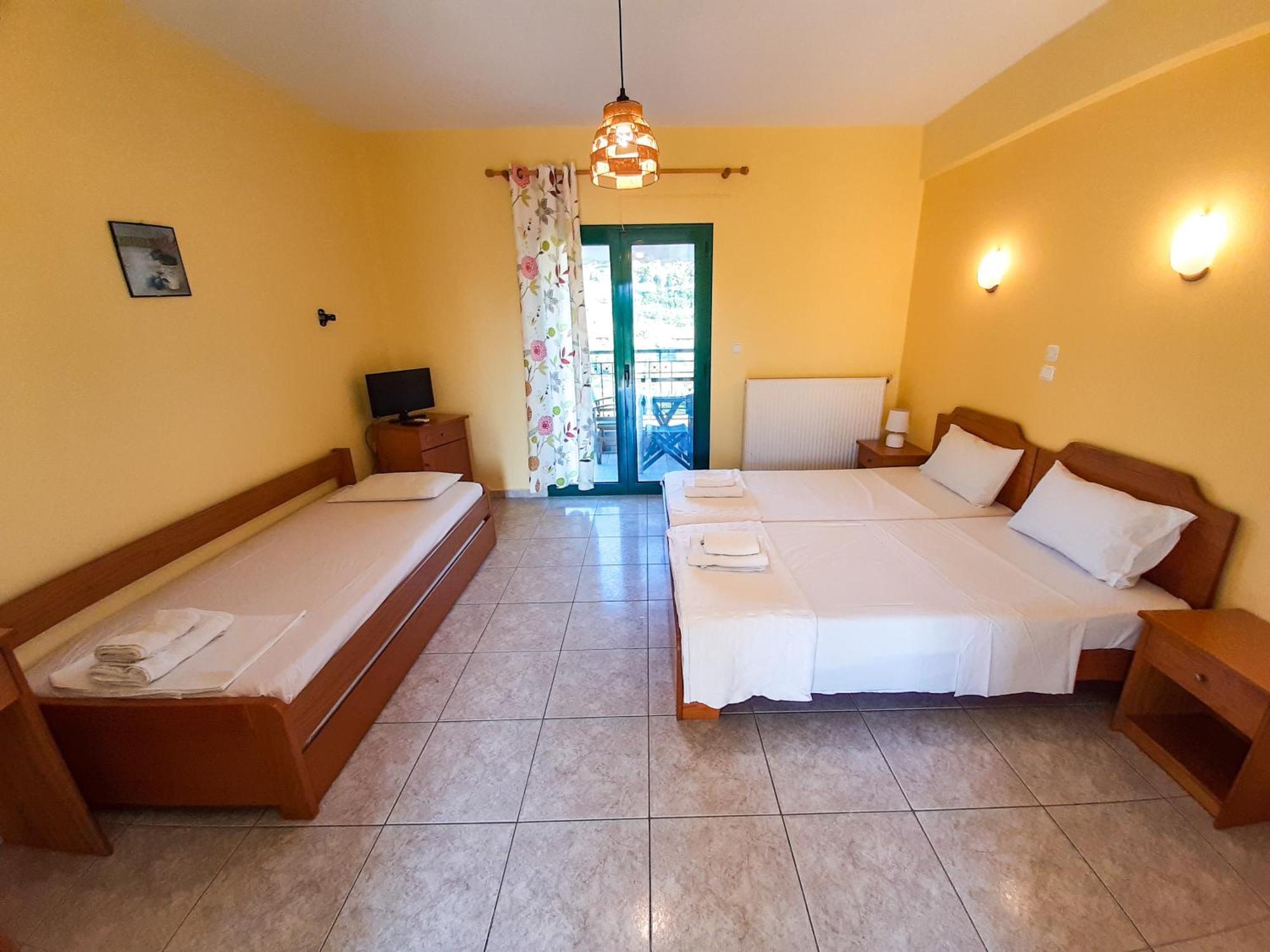 Sapfo Beach Studios Nikiti  Esterno foto
