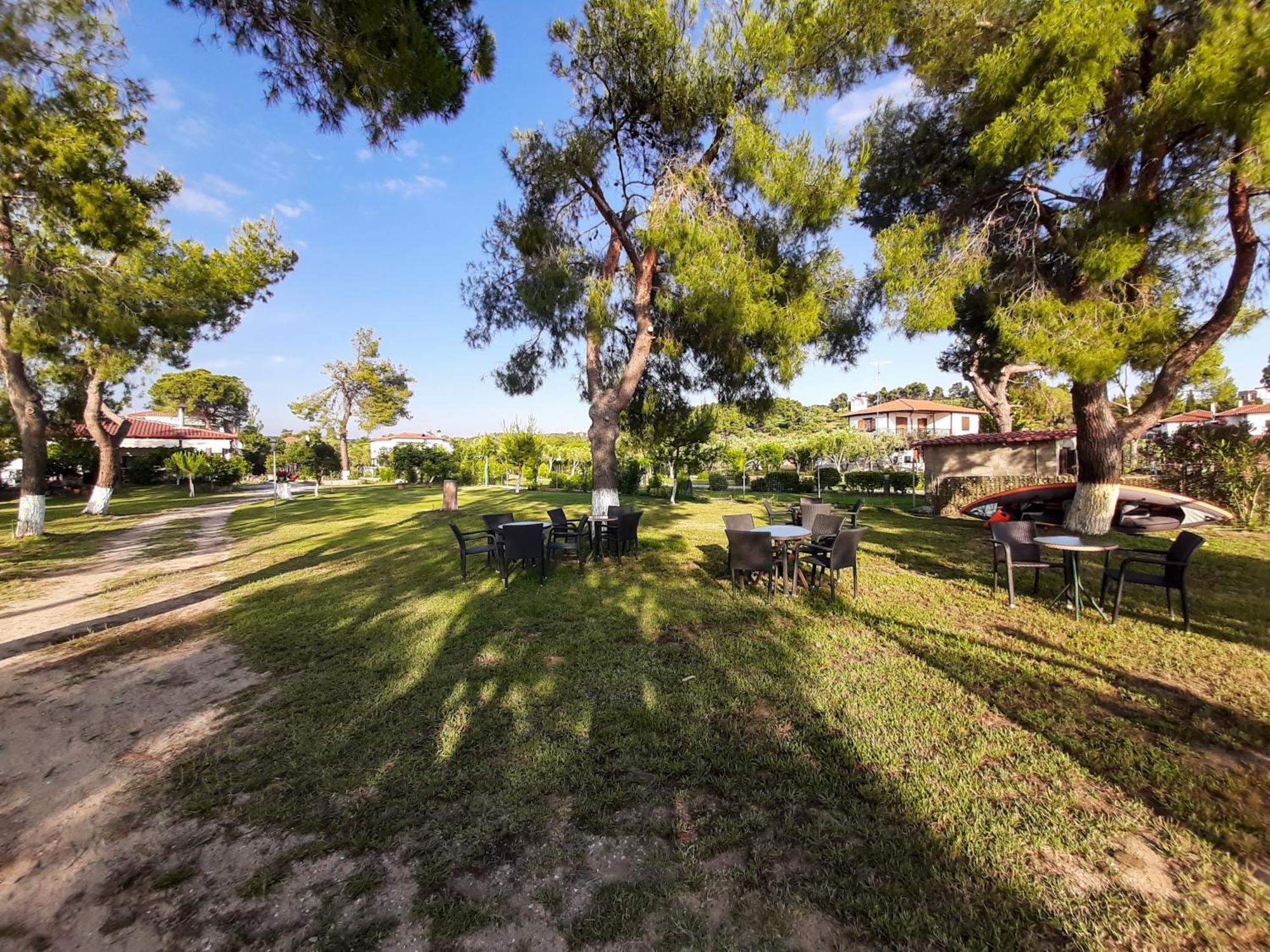 Sapfo Beach Studios Nikiti  Esterno foto